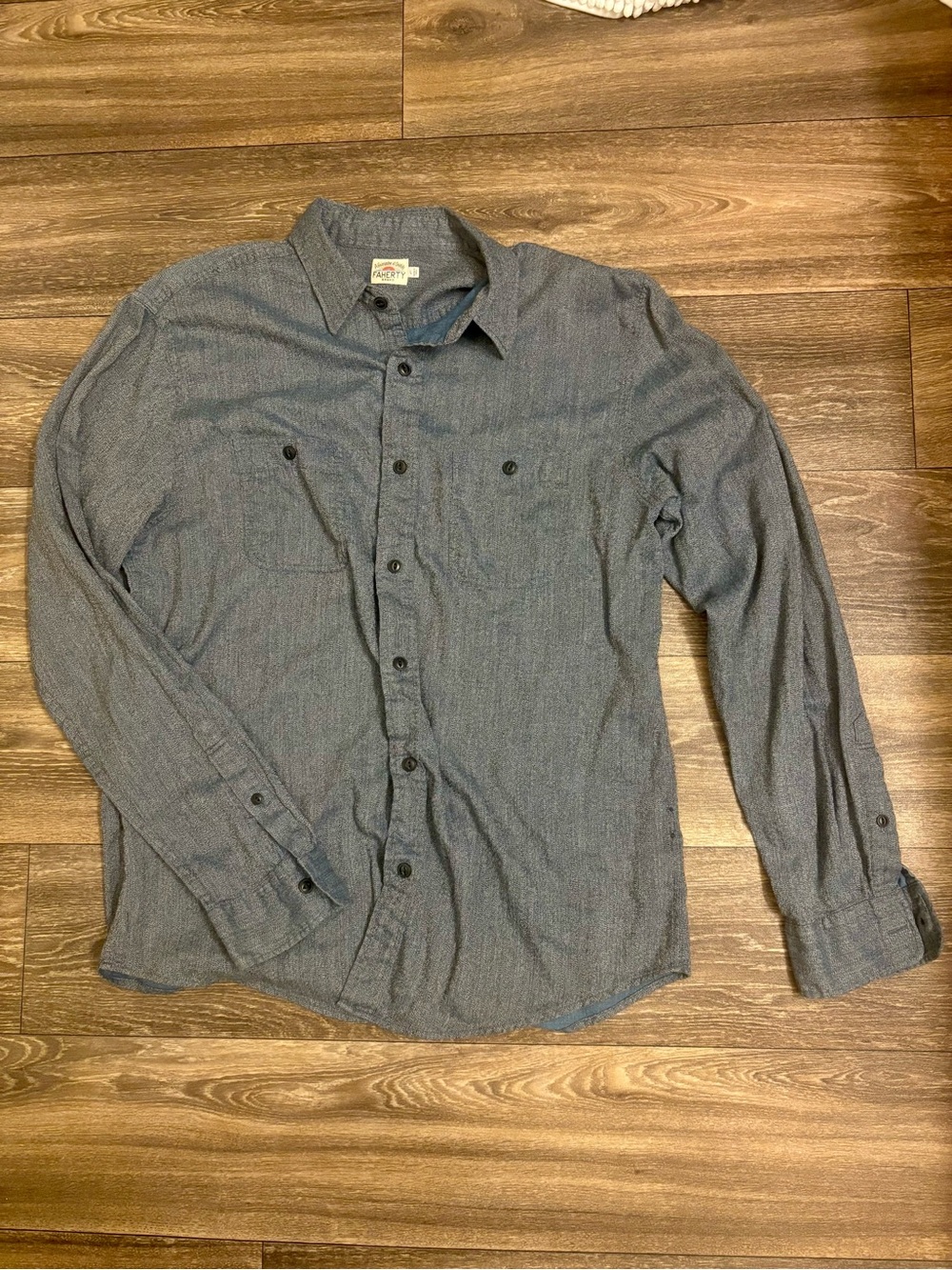 Faherty Men’s Indigo Dyed 100% Cotton Blue Button-Up Shirt – Size L